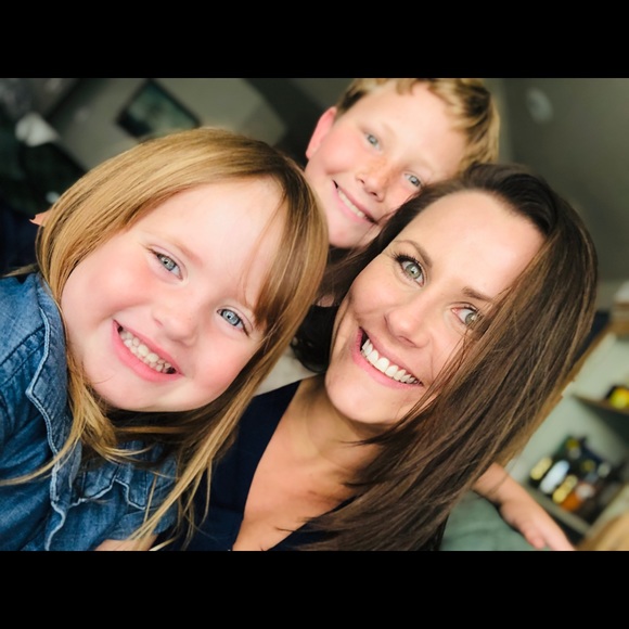 Meet Your Posher - Picture 1 of 1